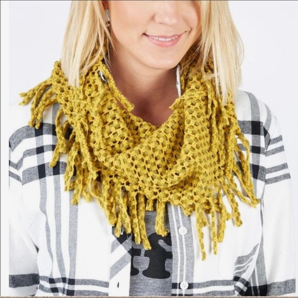NWT Mustard Mustard Loose Weave Infinity Scarf - Picture 2 of 4